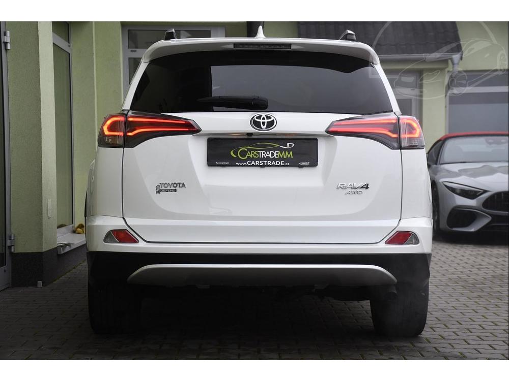 Toyota RAV4 2.0VVT-i 112 kW 4WD R 1.MAJ