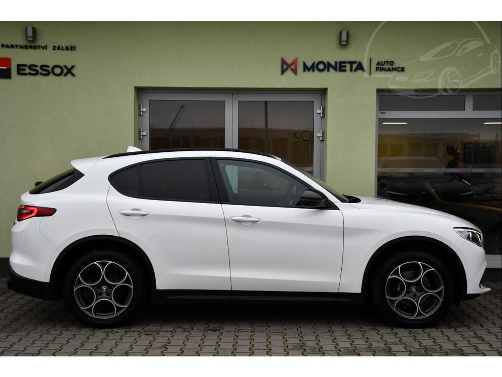 Alfa Romeo Stelvio 2.2d Q4 CARPLAY R