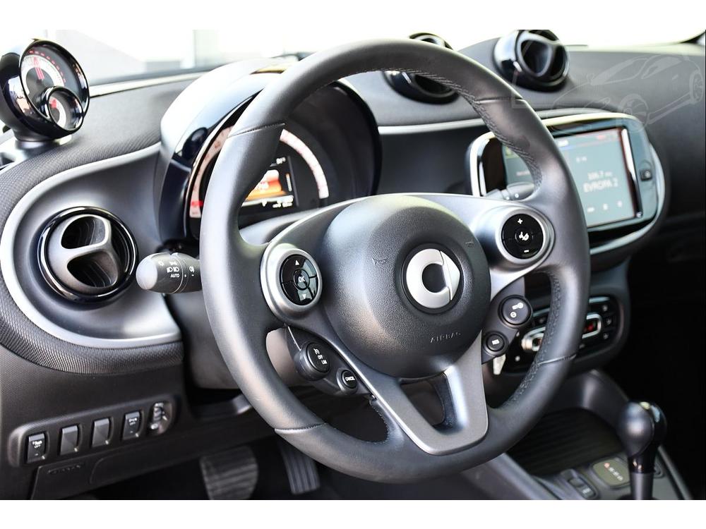 Smart Fortwo EQ PASSION 60kW CARPLAY 1.MAJ