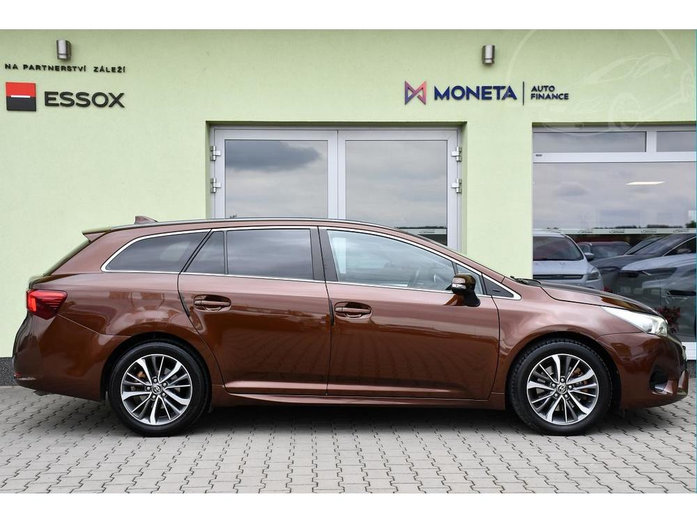 Toyota Avensis 2.0 D-4D NAVI KAMERA AUT. A/C