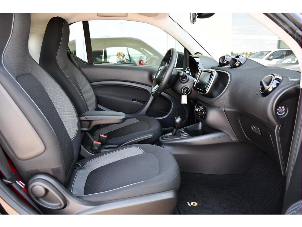 Smart Fortwo EQ PASSION 60kW CARPLAY 1.MAJ