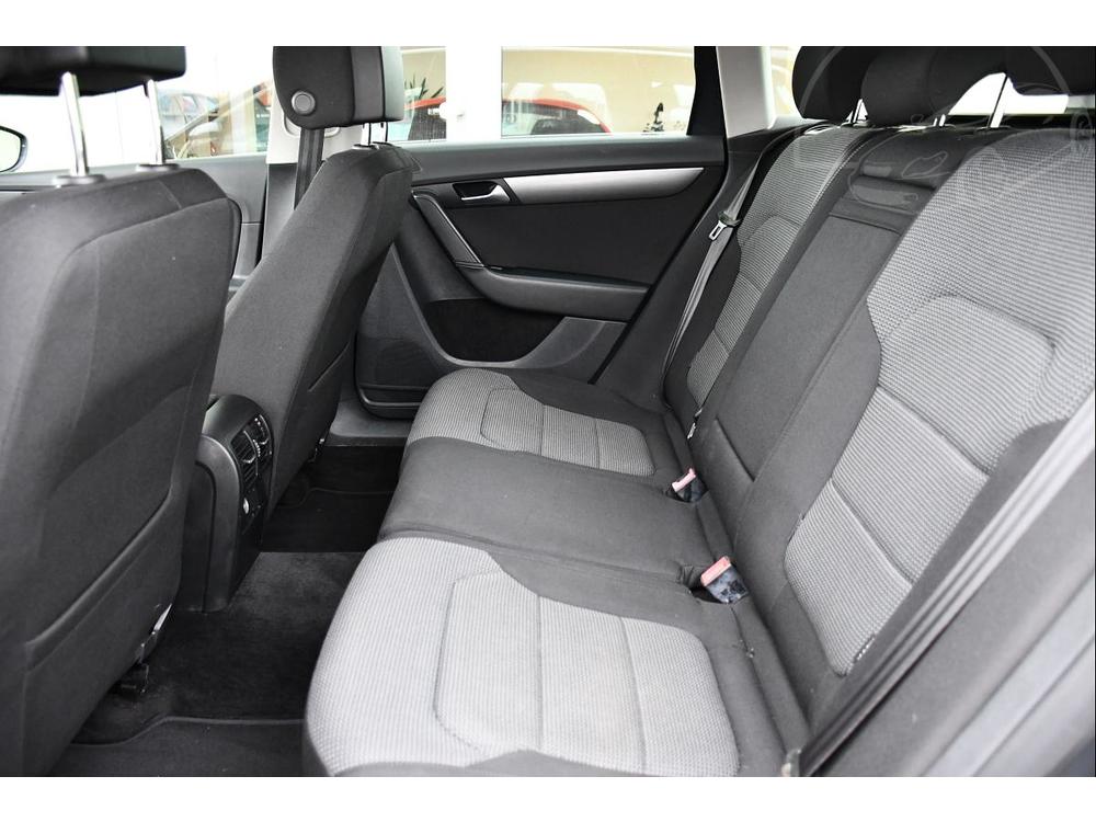 Volkswagen Passat 2.0TDi DSG COMFORTLINE