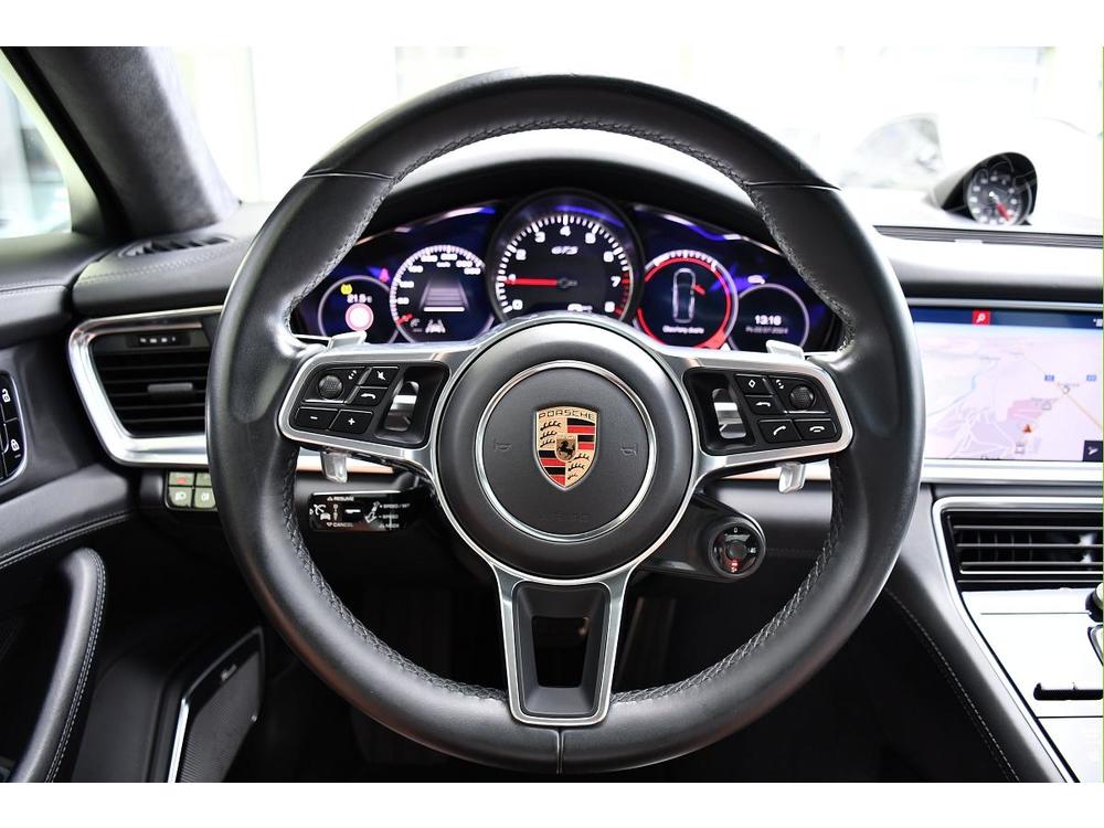 Porsche Panamera GTS 4.0 V8 338kW HUD PANO BURM