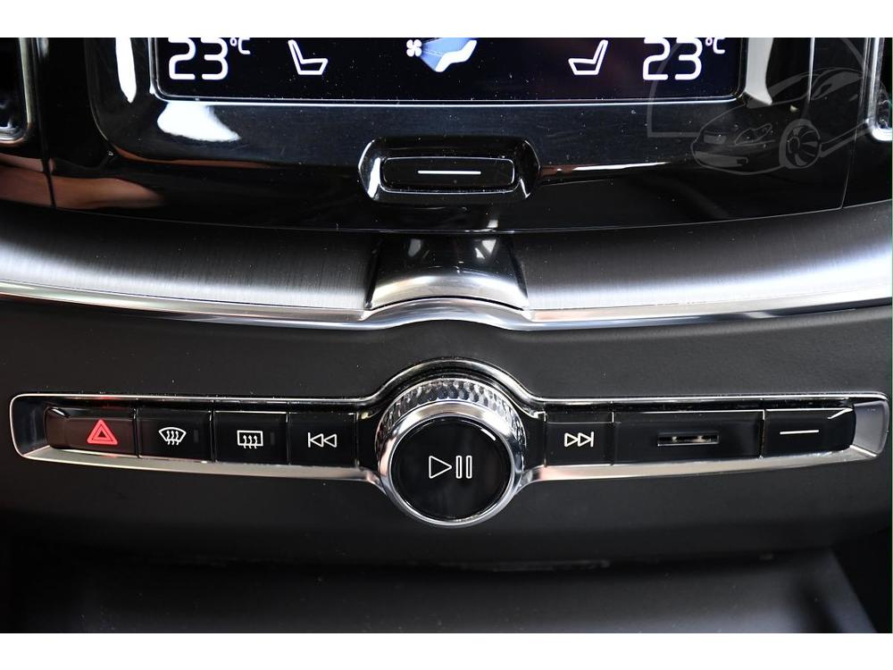 Volvo XC60 T5 DRIVE-E MOMENTUM 1.M R LED