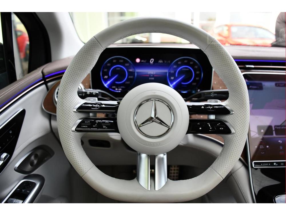 Mercedes-Benz EQE 350+SUV AMG HUD ZRUKA PANO 1M