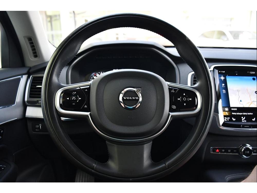 Volvo XC90 B5 AWD MOMENTUM ACC R 1.M