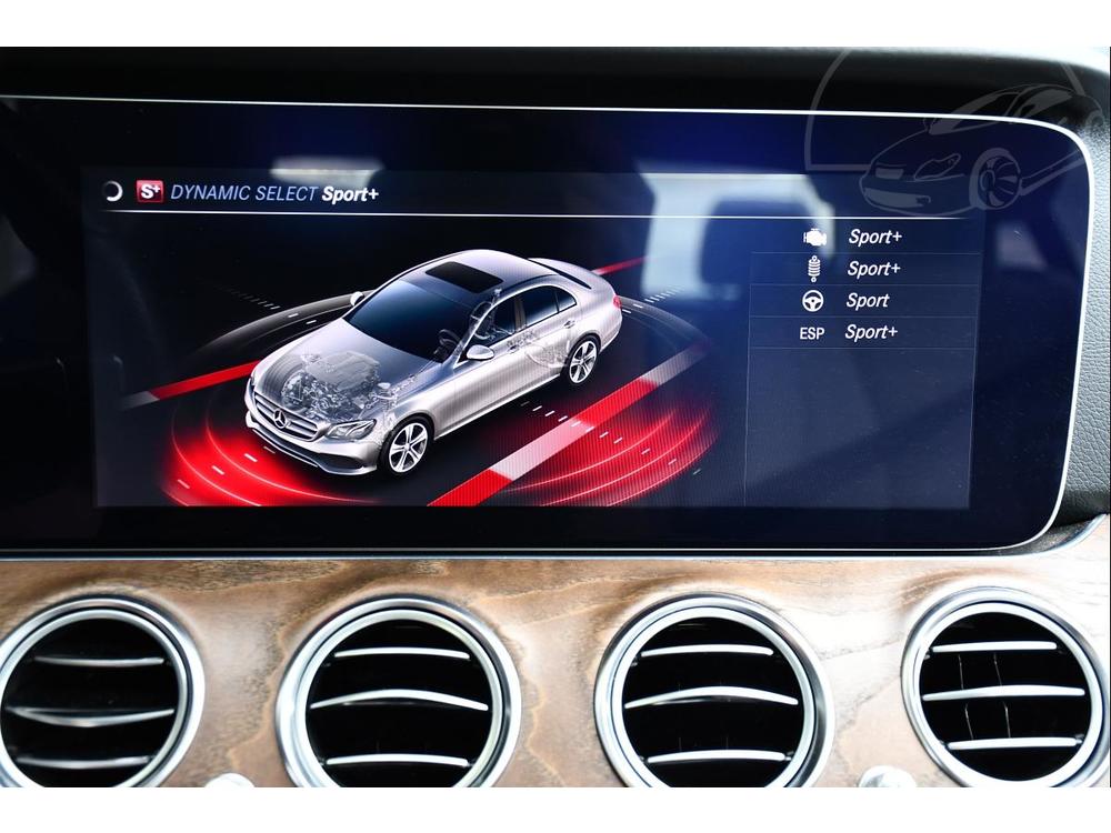 Mercedes-Benz E 350 D A/T HUD R K3602xPNEU