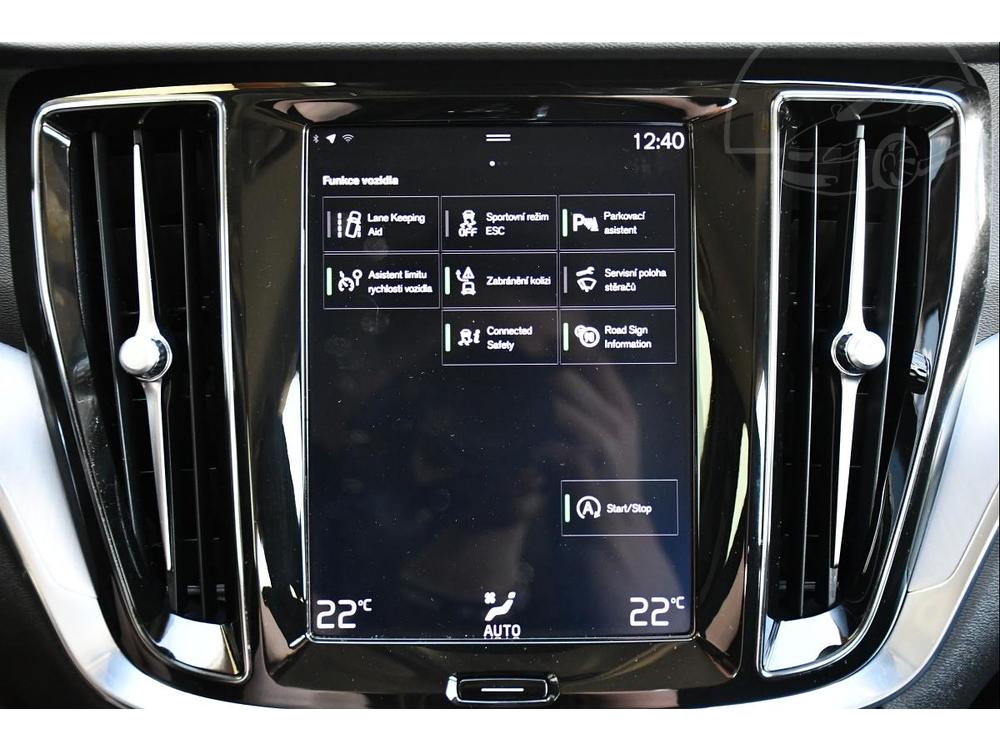 Volvo V60 D3 A/T LED NAV CARPLAY VIRTUAL