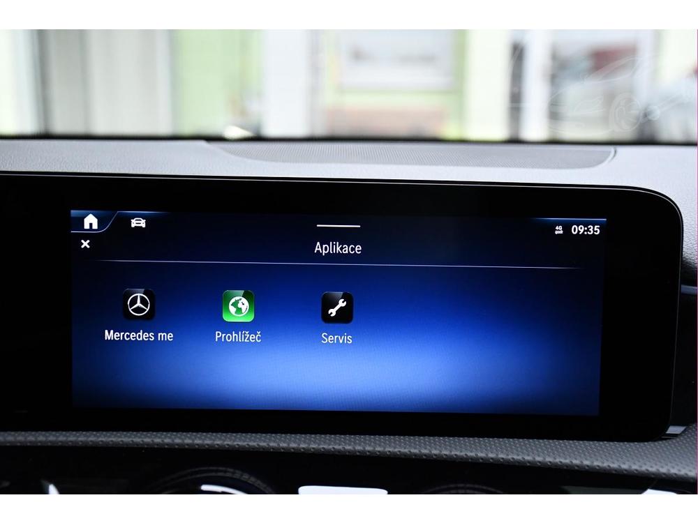 Mercedes-Benz A 180 ZRUKA LED NAV VIRTUAL 1M