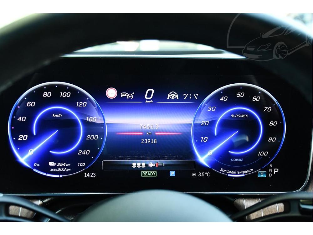 Mercedes-Benz EQE 350+ HUD K360 ZRUKA PANO