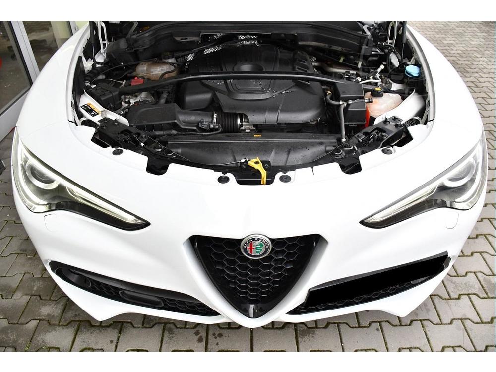 Alfa Romeo Stelvio 2.2d Q4 CARPLAY R