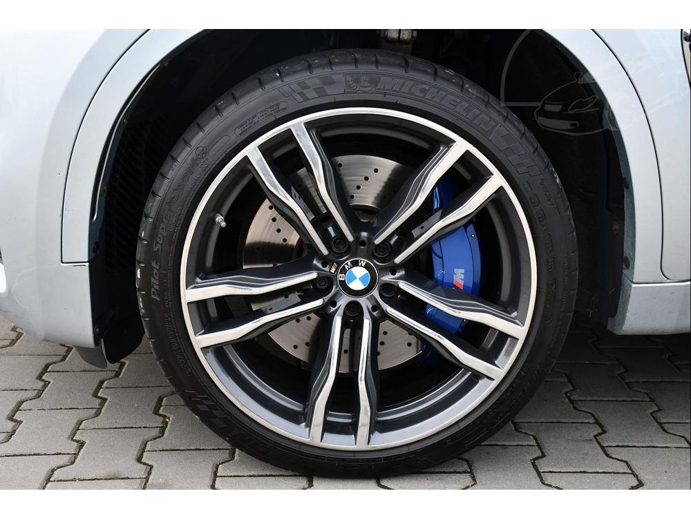 BMW X6 M 4.4 V8 567PS xD CARBON 1M R