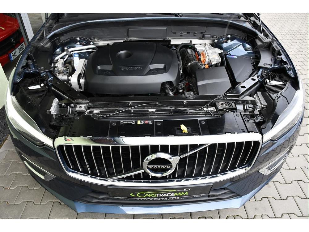 Volvo XC60 T6 RECHARGE PANO MASA TAN