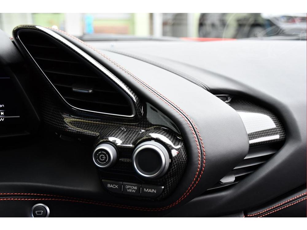 Ferrari  SPIDER CARBON TAILOR MADE JBL