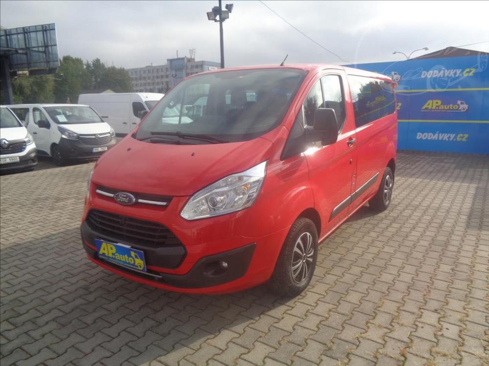 Ford Transit Custom 2,0 TDCI L1H1 9 MÍST KLIMA SERVISKA