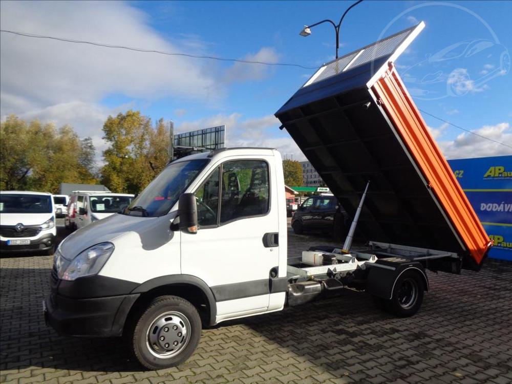 Iveco Daily 2,3 HPT  35C13 3 STRANN SKLP