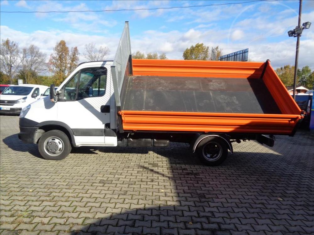 Iveco Daily 2,3 HPT  35C13 3 STRANN SKLP