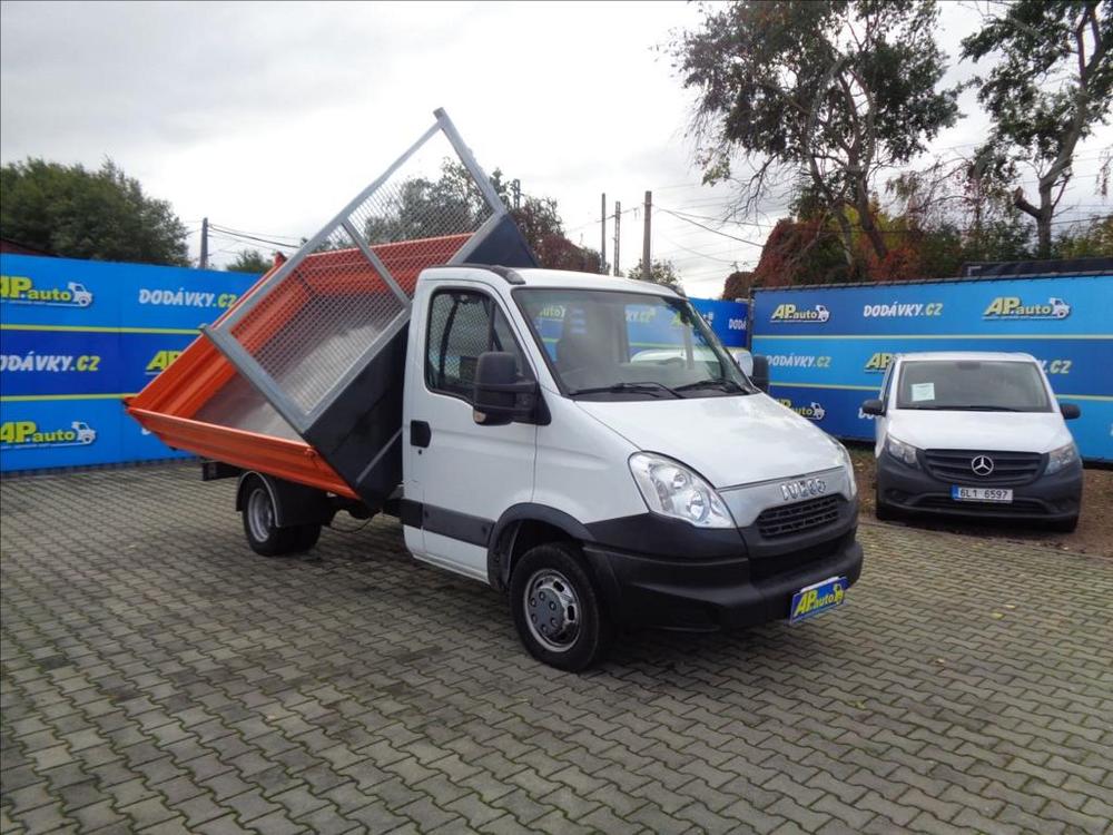 Iveco Daily 2,3 HPT  35C13 3 STRAN SKLP