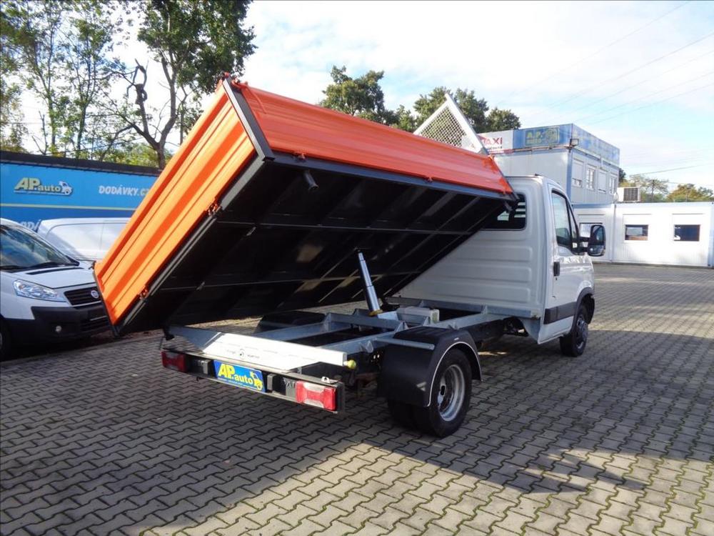 Iveco Daily 2,3 HPT  35C13 3 STRAN SKLP