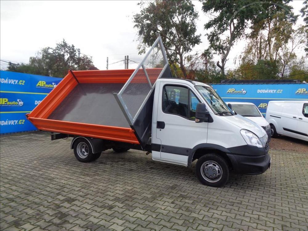 Iveco Daily 2,3 HPT  35C13 3 STRANN SKLP