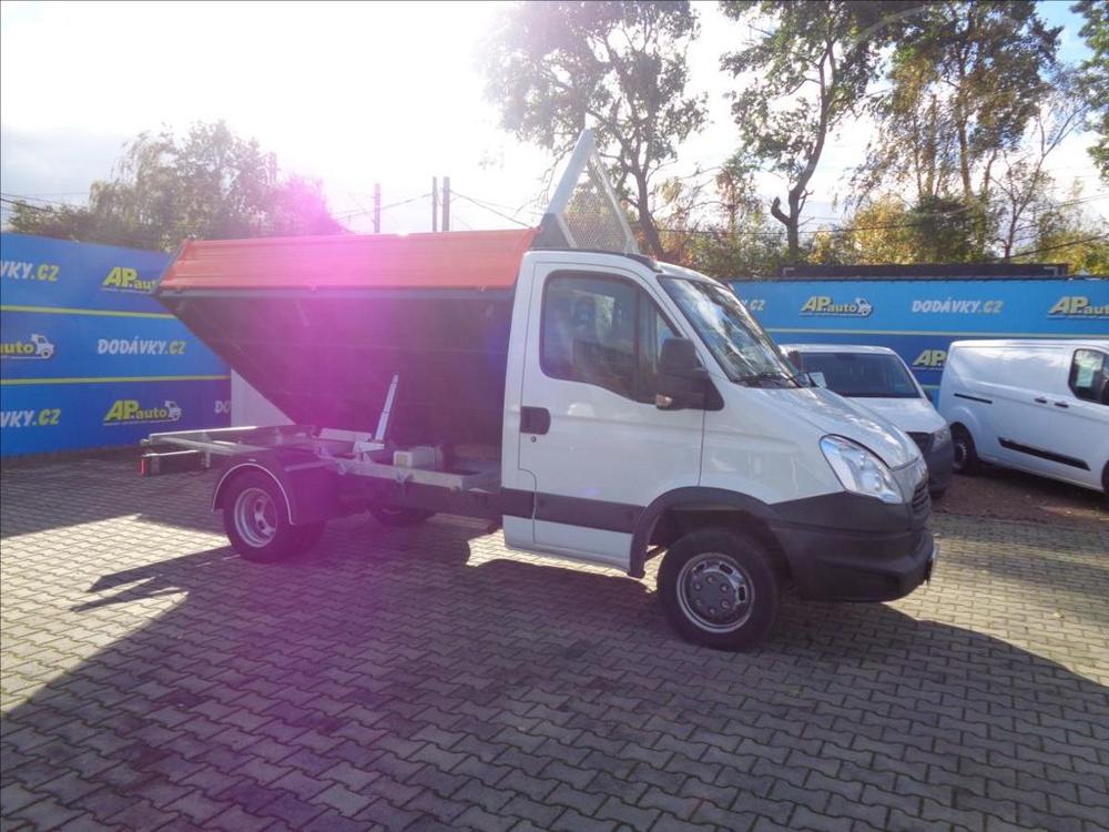 Iveco Daily 2,3 HPT  35C13 3 STRANN SKLP