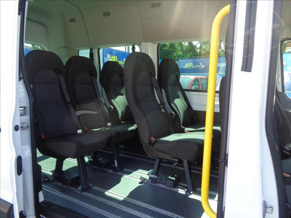 Ford Transit 2,2 TDCI  L3H3 8MST BUS KLIMA