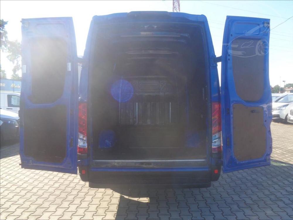 Iveco Daily 2,3 HPT  L2H2 33S15 KLIMA SERVISKA