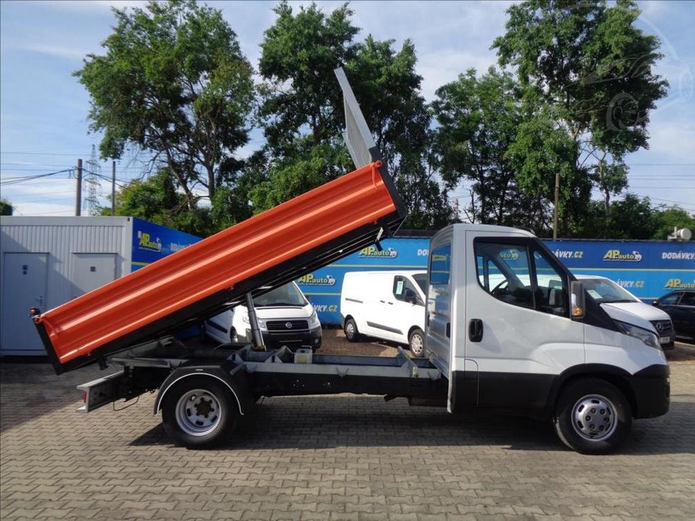 Iveco Daily 2,3 HPT  35C130 3 STRANN SKLP