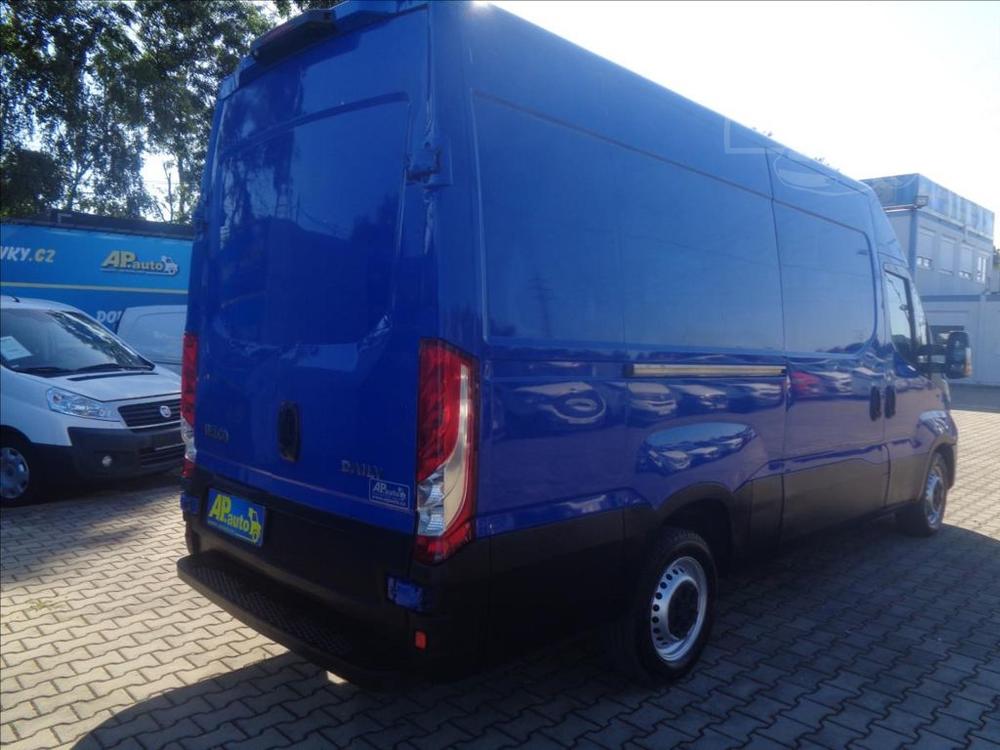 Iveco Daily 2,3 HPT  L2H2 33S15 KLIMA SERVISKA