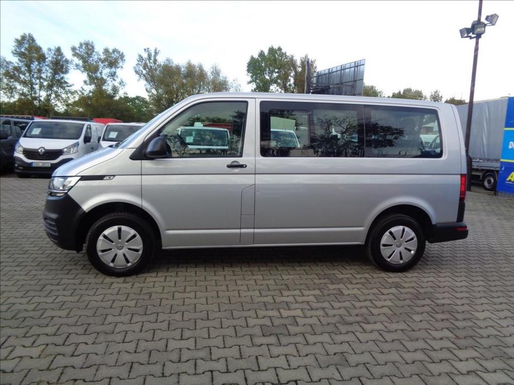 Volkswagen Transporter 2,0 TDI  L1H1 9MST BUS KLIMA