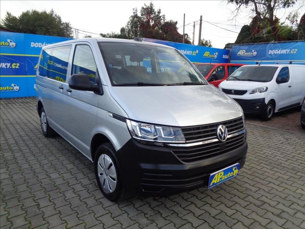 Volkswagen Transporter 2,0 TDI  L1H1 9MST BUS KLIMA