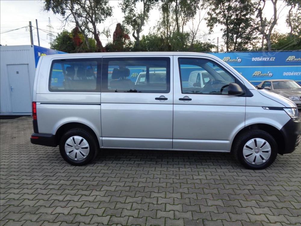 Volkswagen Transporter 2,0 TDI  L1H1 9MST BUS KLIMA