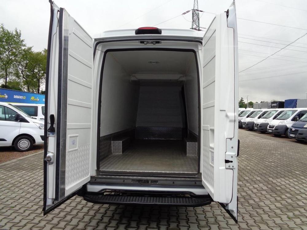 Iveco Daily 2,3 HPT  MAXI CHLAK SERVISKA