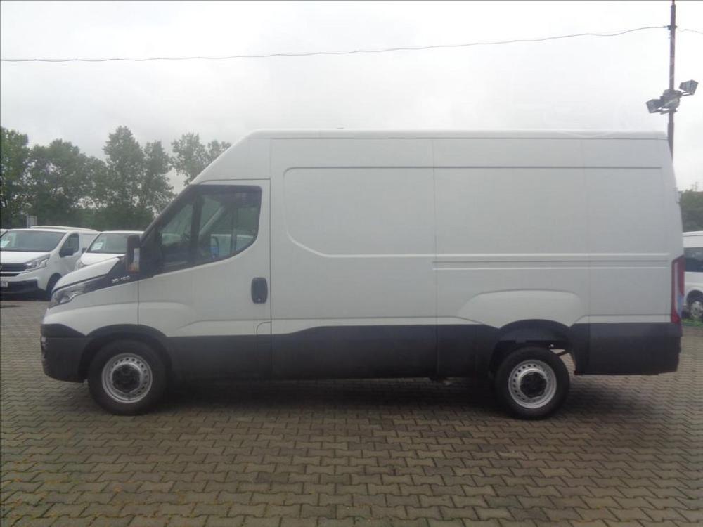 Iveco Daily 2,3 HPT  L2H2 KLIMATRONIC SERVISKA