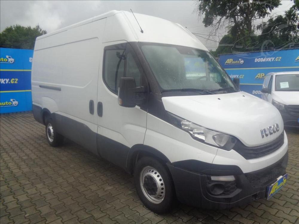 Iveco Daily 2,3 HPT  L2H2 KLIMATRONIC SERVISKA