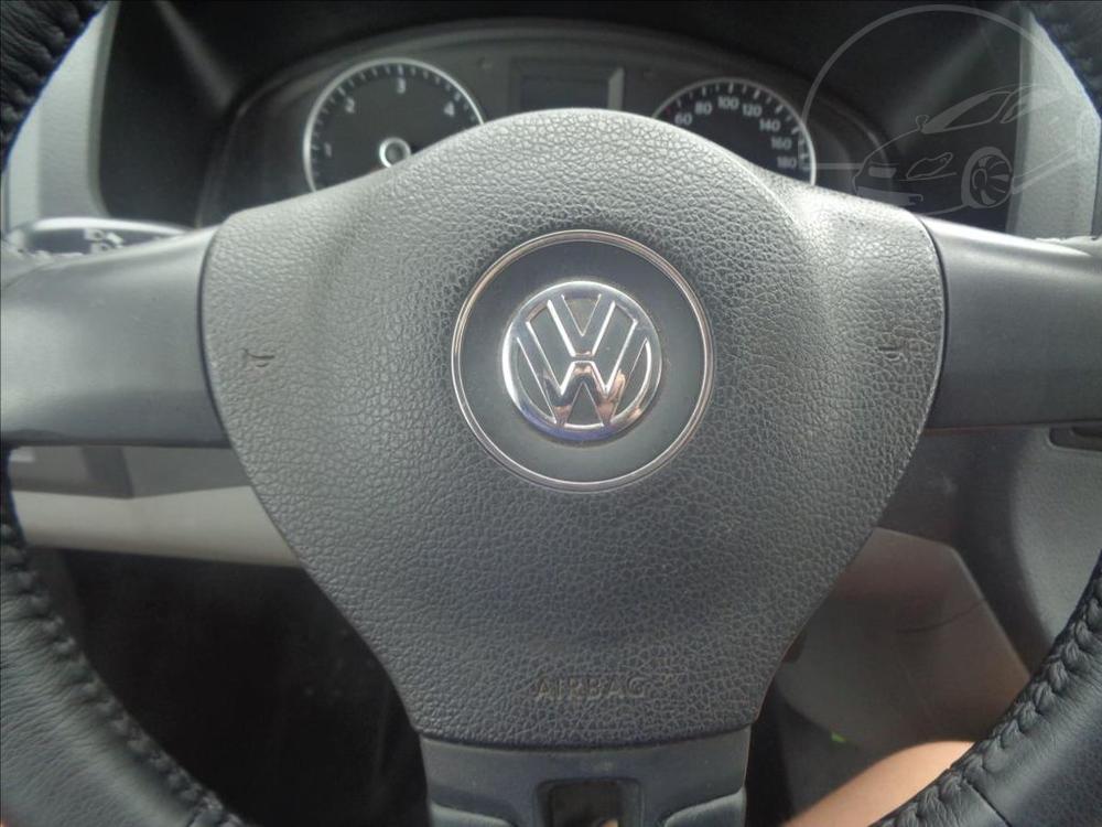 Volkswagen Transporter 2,0 TDI  L1H1 SERVISKA