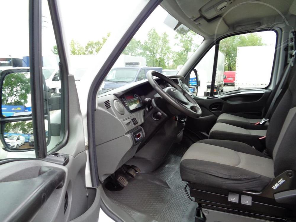 Iveco Daily 2,3 HPT  MAXI CHLAK SERVISKA