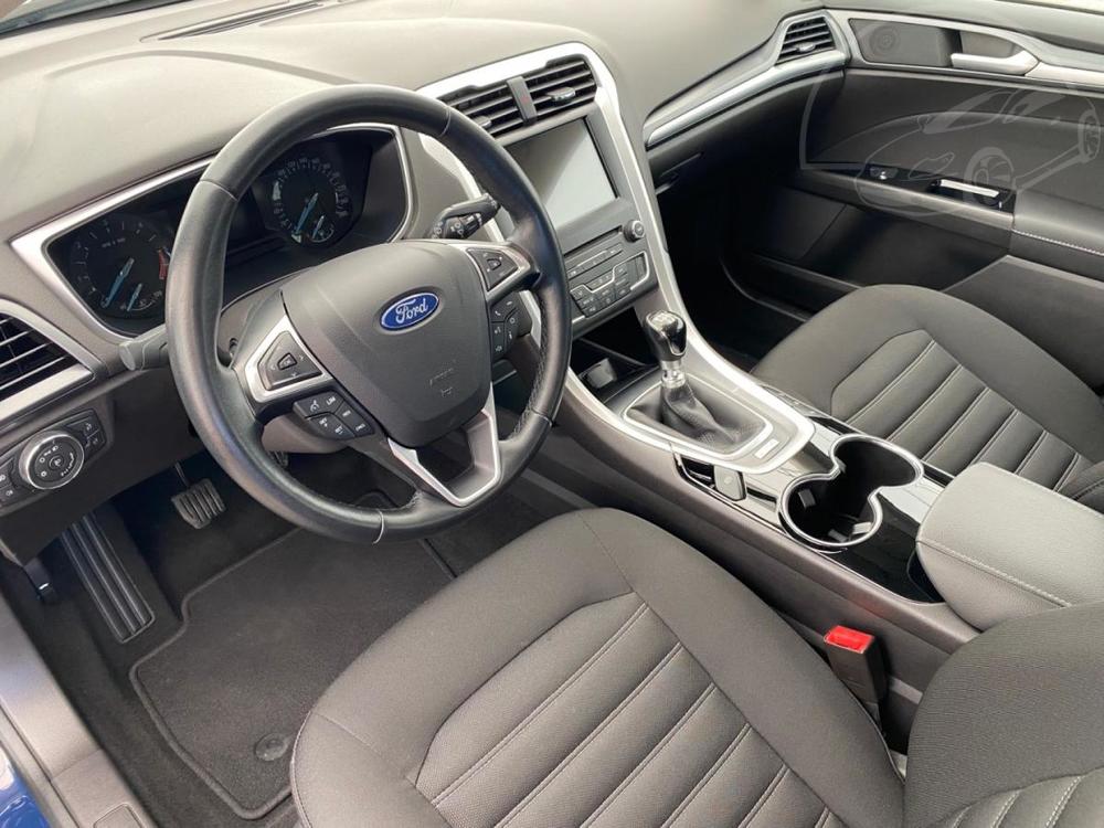 Ford Mondeo Com. 2.0TDCi 110kW! Navi!