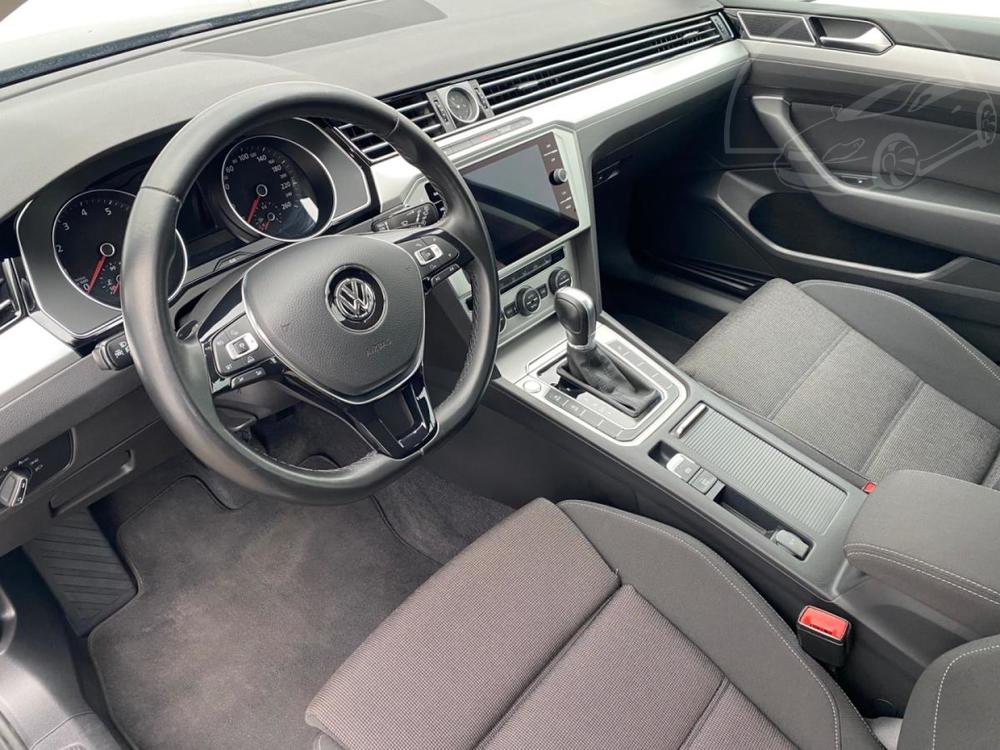 Volkswagen Passat Com. 2.0TSi 162kW!! FULL LED!