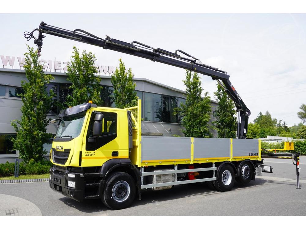 Iveco Stralis 6×2 E6 420/ Crane HIAB