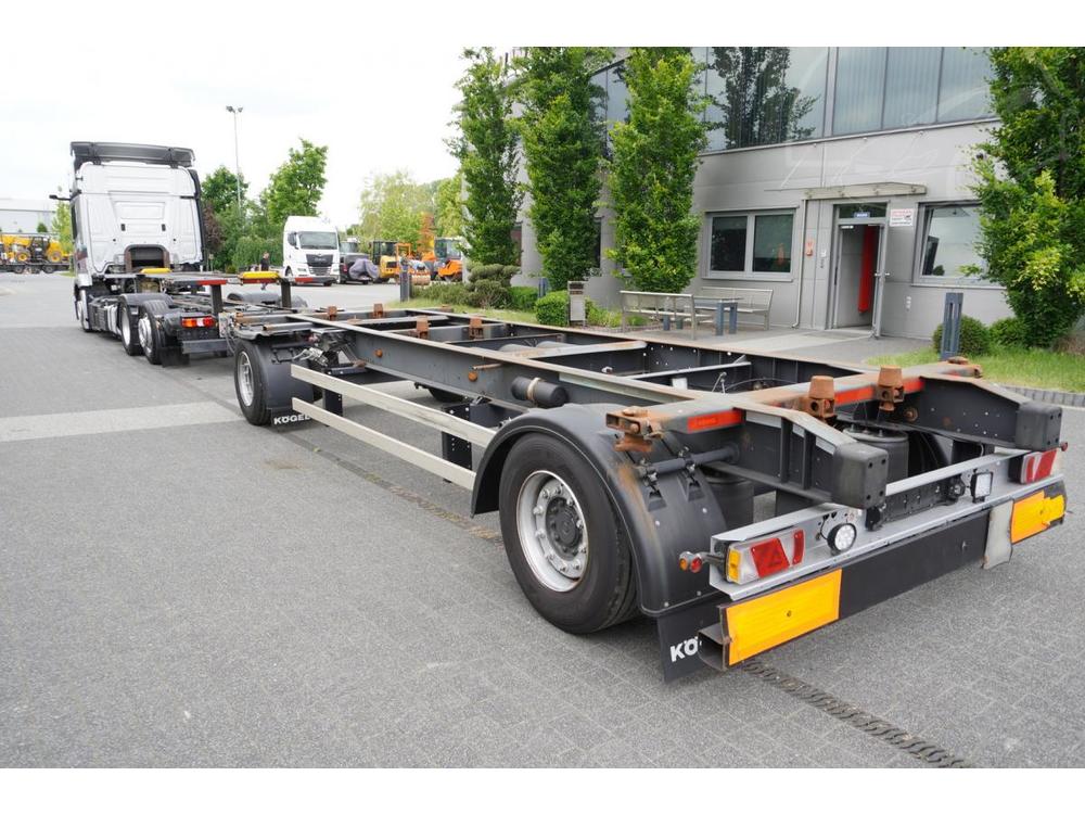 Kgel  BDF Low Deck Mega trailer