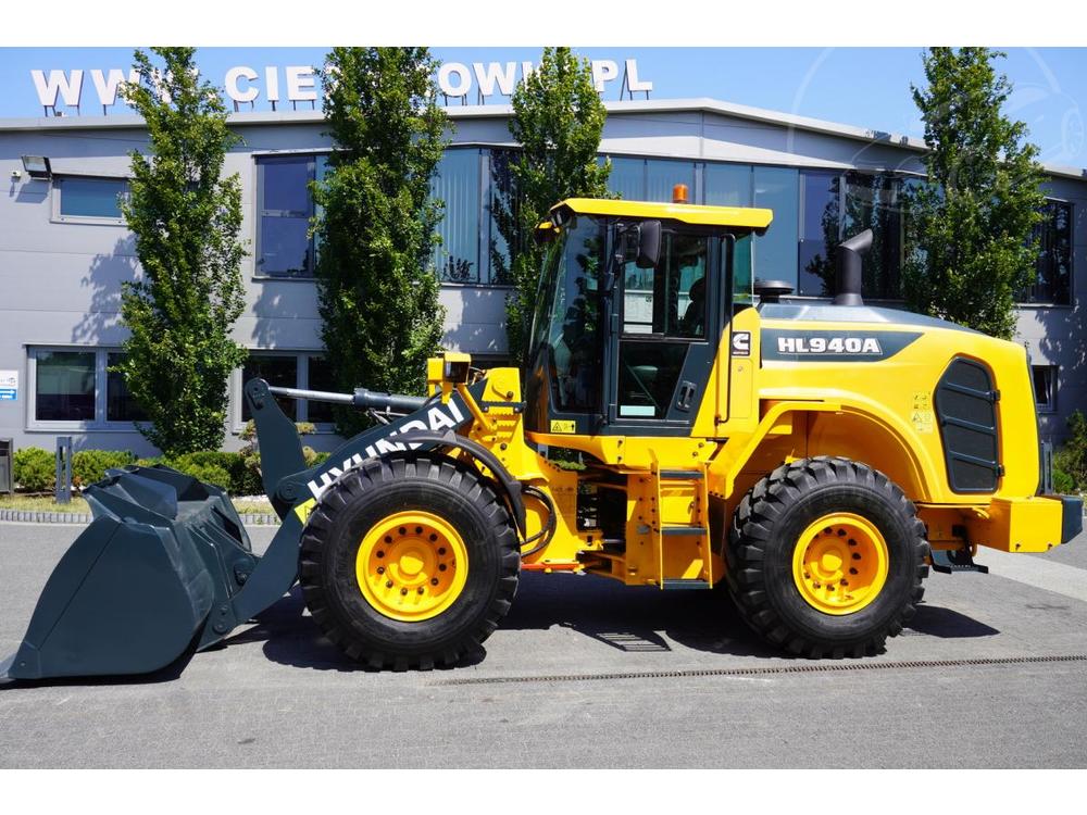 Jin  Hyundai HL940A weeled loader