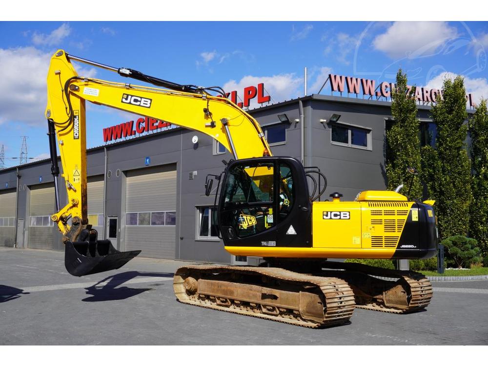 JCB  JS220LC ONLY 5000 MTH !!!