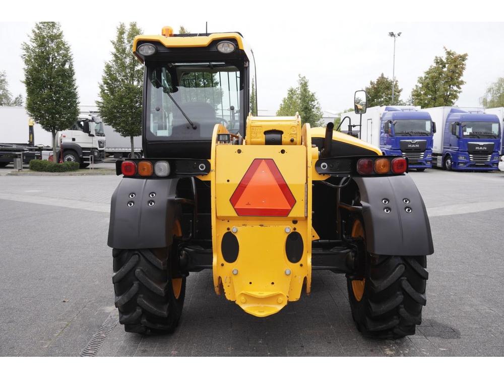 JCB  541-70WM 110 HP telehandler