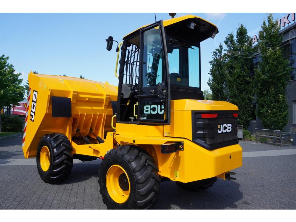 JCB  9FT dumper / load capacity 9t