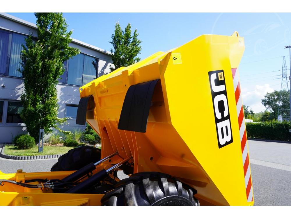 JCB  9FT dumper / load capacity 9t