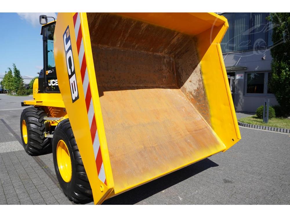 JCB  9FT dumper / load capacity 9t