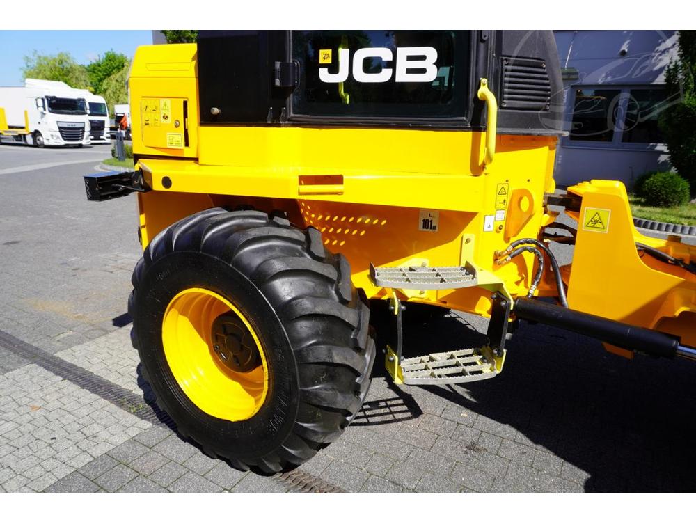 JCB  9FT dumper / load capacity 9t