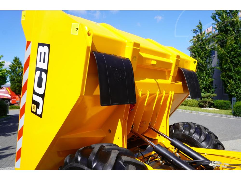 JCB  9FT dumper / load capacity 9t