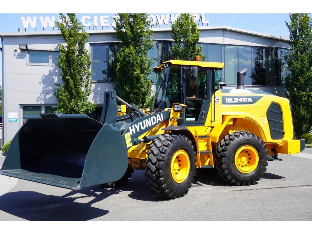 Jin  Hyundai HL940A weeled loader